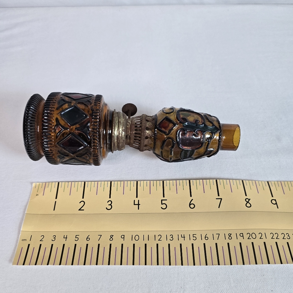 Minature Oil Lamp Made In Hong Kong 8" Tall Amber Stained Glass - Picture 8 of 10